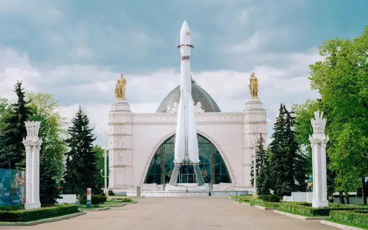 Интерьер площадки Павильон №34 «Космос»