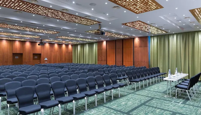 Cosmos Selection Moscow Sheremetyevo Airport Hotel, a member of Radisson Individuals